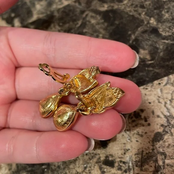 Swarovski Clip On Earrings - Picture 9 of 9